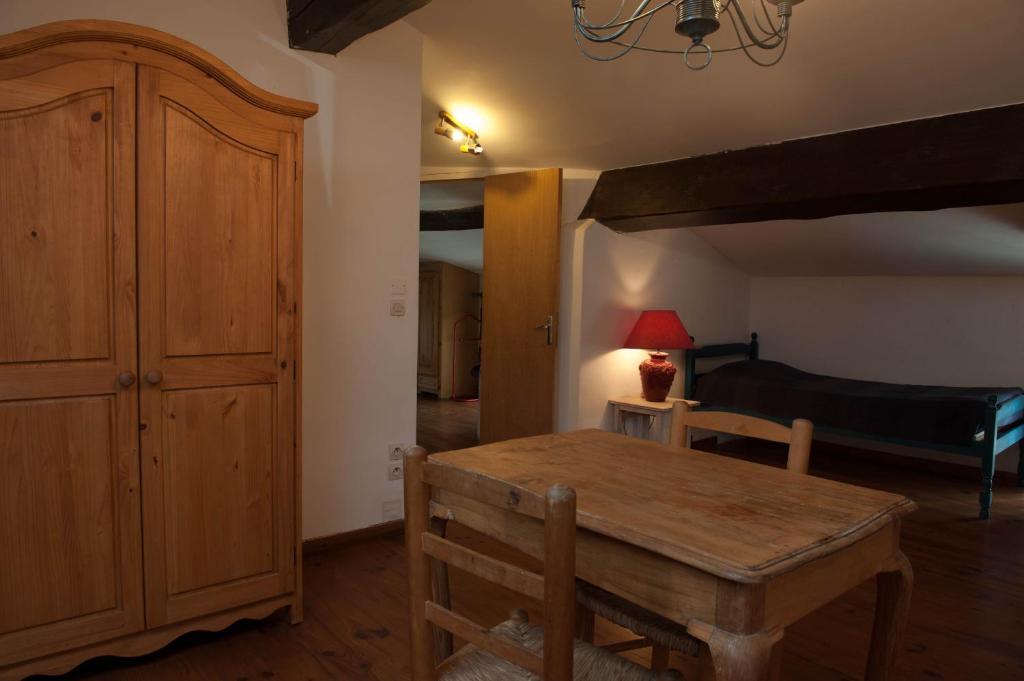Hotel Domaine Bellelauze à Bouriège Chambre photo